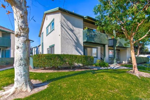 23224 Orange Ave, El Toro, CA 92630-6906