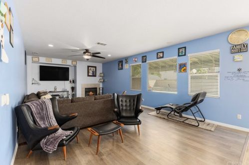 44022 Marbella St, Lancaster CA 93536 exterior