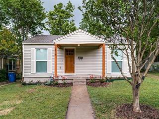 2819 Catherine St, Dallas TX  75211-5224 exterior