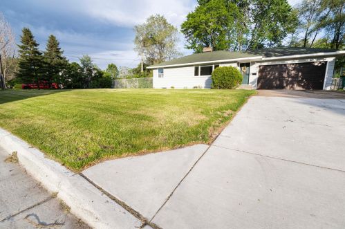 6214 Lilac Dr, Minneapolis MN  55430-2248 exterior
