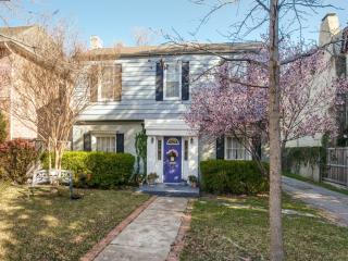 4004 Lovers Ln, Dallas, TX 75225-7001