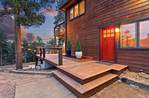 8257 Summit Dr, Morrison CO  80465-2431 exterior