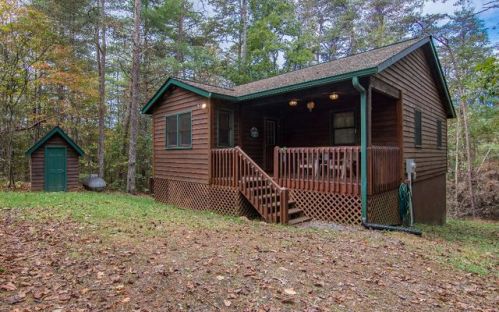 39 Pond Rd, Epworth, GA 30541-1816