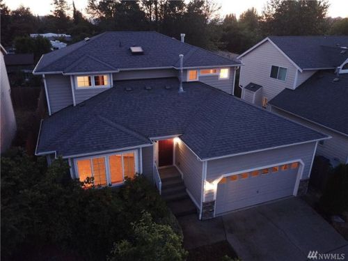 2107 Burnett Pl, Seattle, WA 98055-5042