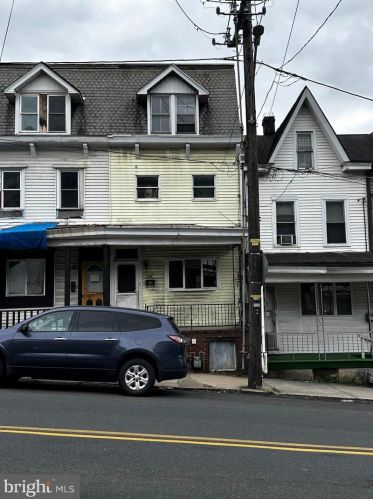 1021 Laurel Blvd, Primrose, PA 17901-2325