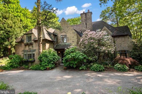 3930 Henry Ave, Philadelphia, PA 19129-1008