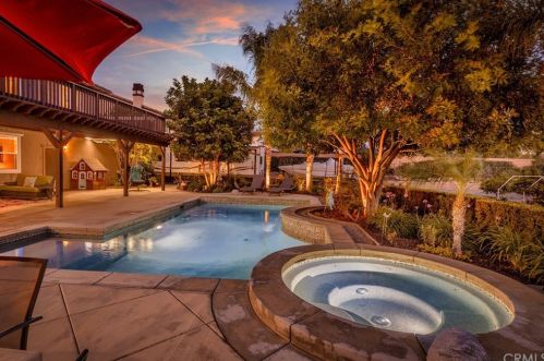 16107 Sierra Heights Dr, Riverside CA  92503-8413 exterior