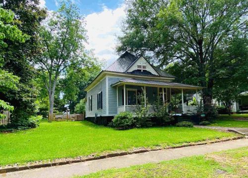 322 Zebulon St, Barnesville, GA 30204-1129