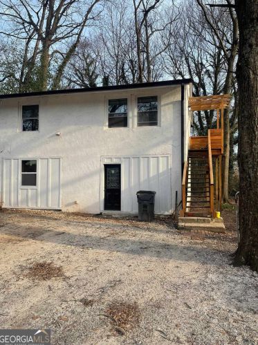 2494 Lester St, Atlanta GA  30344-3027 exterior