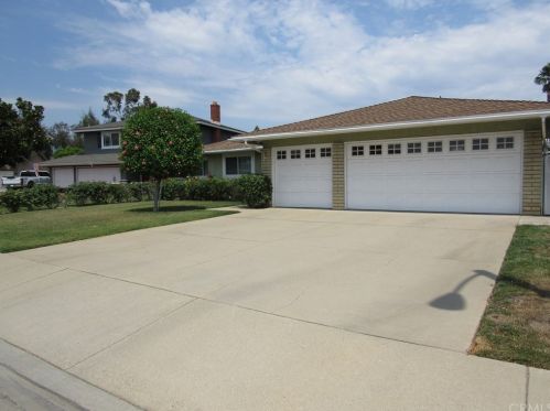 946 Bayfield Dr, San Dimas, CA 91773-1527