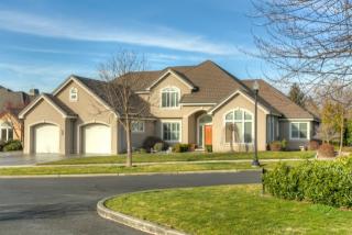 280 Island Pointe Dr, Medford, OR 97504-9453