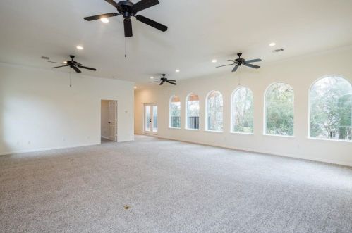 903 Carriage Hl Blvd, Conroe TX  77384-3618 exterior