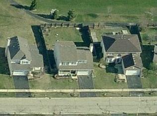 630 Kingsbrooke Xing, Lemont IL  60440-4829 exterior