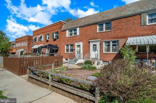2330 Kensington St, Harrisburg, PA 17104-2015