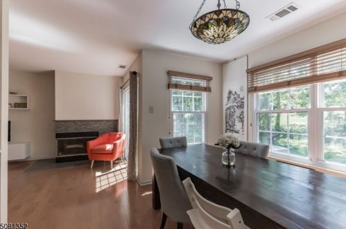 6 Brookline Ct, Princeton NJ  08540-1741 exterior