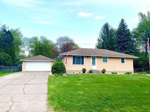 1193 Greystone Ave, Saint Paul, MN 55128-7511