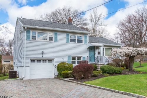 30 Rutgers St, Town Center, NJ 07052-2512