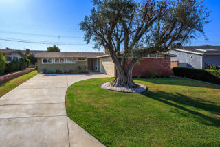15308 Manzanares Rd, La Mirada, CA 90638-3949
