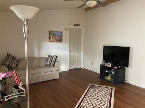 11 River Bend Dr, Lodi, CA 95242-9564