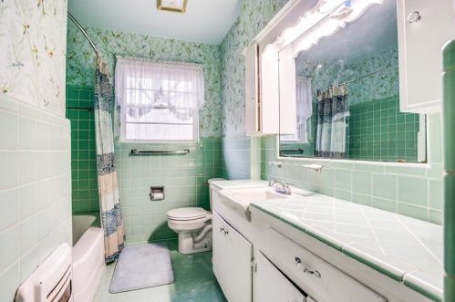 809 Blossom Rd, Garland TX 75041-2955 exterior