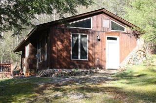 45 Pink Branch Trce, Ellijay, GA 30536-4144