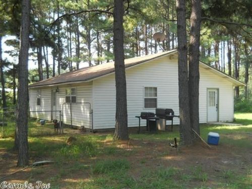 154 Pete Hall Rd, Searcy, AR 72143-9032