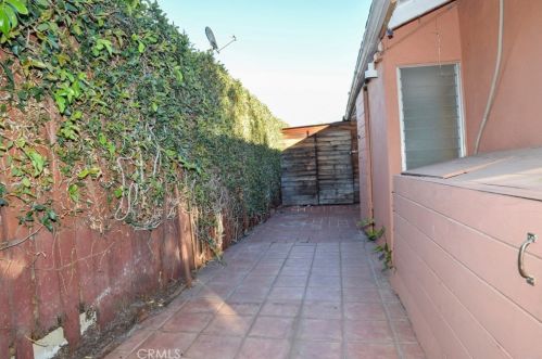 915 Hilda St, Anaheim CA  92806-4844 exterior