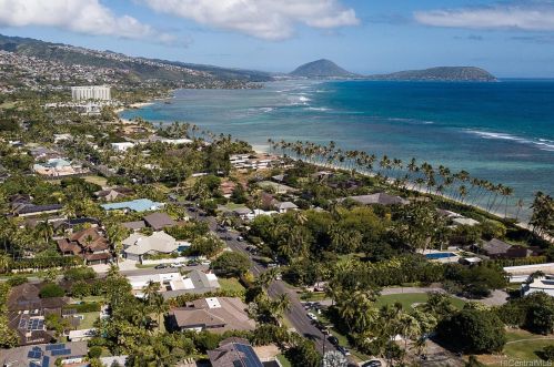 4670 Kahala Ave, Honolulu HI  96816-5220 exterior