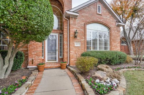 4413 Oak Knoll Dr, Plano, TX 75093-3252