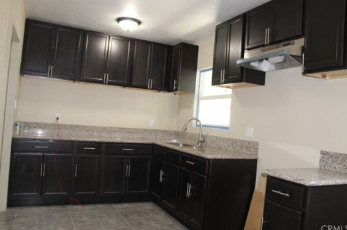 382 17th St, San Bernardino, CA 92405-4410
