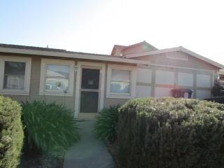 423 California St, Watsonville, CA 95076-3918