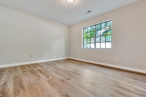 109 Clifford Ct, Stockbridge GA  30281-3007 exterior