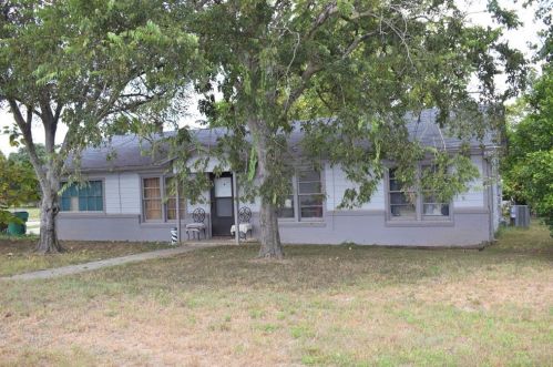 152 Allday St, Rockdale, TX 76567-5307