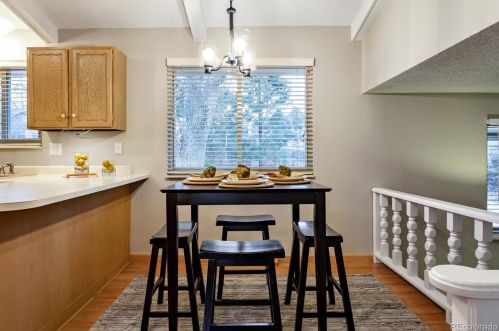 6117 Locust St, Englewood CO 80112-1324 exterior