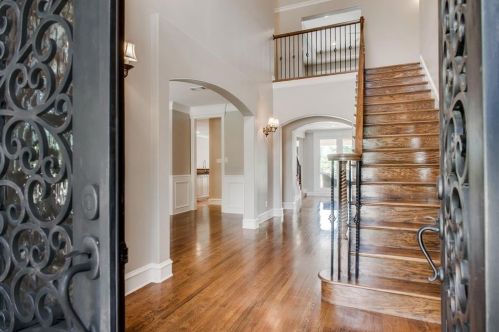 130 Crown Ridge Ct, Fort Worth, TX 76108-9642