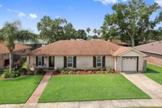 17 Dauterive Ct, Kenner, LA 70065-2478