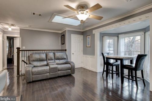 1941 Willow Ln, Woodbridge, VA 22191-1847
