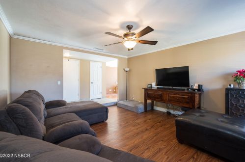 242 Crescent Ave, Santa Maria CA  93455-5421 exterior