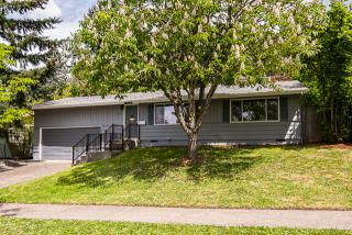 3415 Onyx St, Eugene, OR 97405-4258