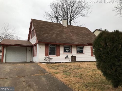 15 Perennial Ln, Willingboro, NJ 08046-2622