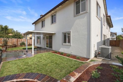 636 Stetson Dr, Valley Home CA  95361-8691 exterior