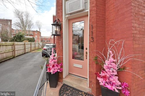 113 Walnut St, Lancaster PA  17602-2451 exterior