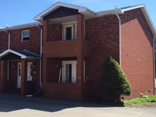 8201 Mountain View Mnr, Morgantown WV  26501-7208 exterior