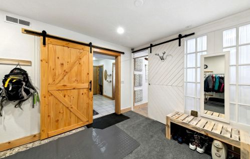 10845 Palisades Dr, Truckee, CA 96161-3113