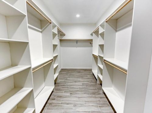 738 Angus Trl, Angleton TX 77515-9833 exterior