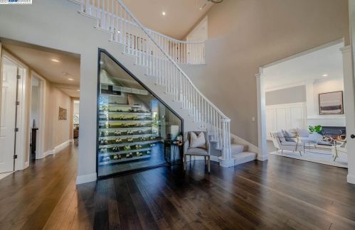 1081 Heinz Ranch Ct, Pleasanton, CA 94566-2140
