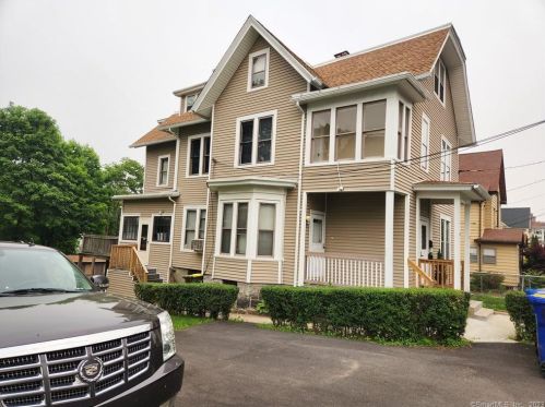 81 Wood St, Waterbury, CT 06704-3920