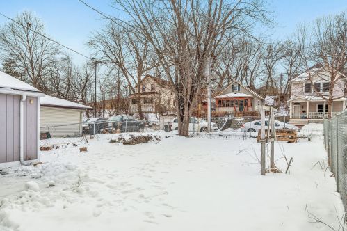 675 Desoto St, Saint Paul MN  55117-1164 exterior