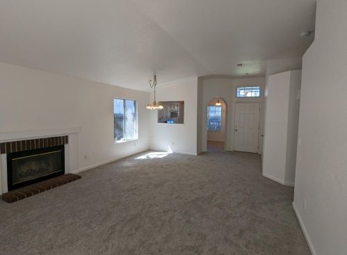2172 Moncado Dr, Stockton, CA 95206-4618