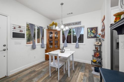18230 9th Ave, Jamestown, CA 95327-9307